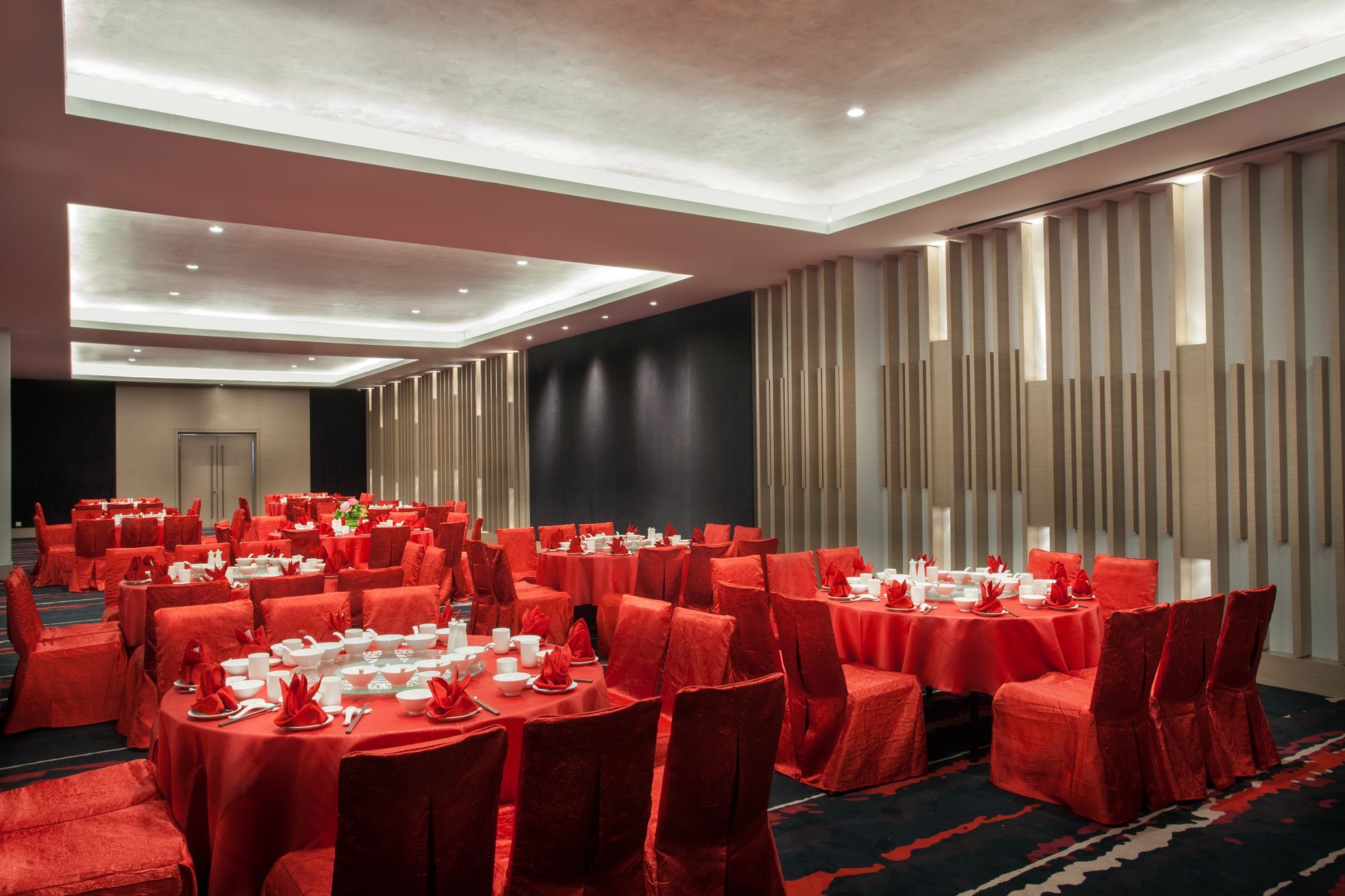 Pullman Miri Waterfront Hotel Екстериор снимка The ballroom